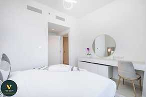 Vogue | Downtown with Direct Access to Dubai Mall