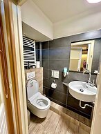 A&A Patio Suite