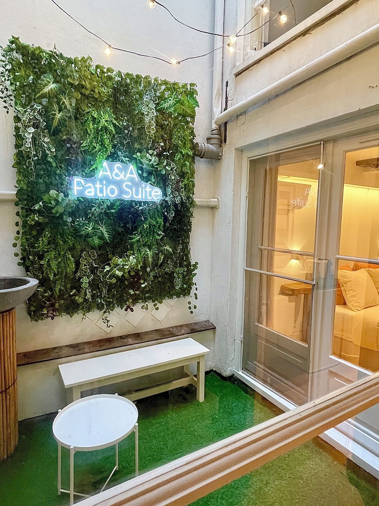 A&A Patio Suite
