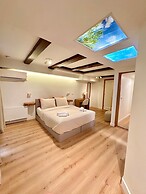 A&A Patio Suite