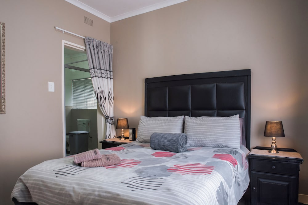 Rusty Estate - Self Catering