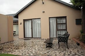 Rusty Estate - Self Catering