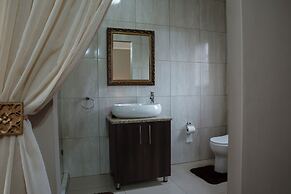 Rusty Estate - Self Catering