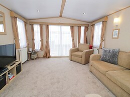 11, Beachfields