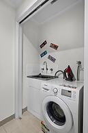 Spacious 3-bed Townhouse in Coburg