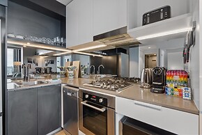 Bright 2-bed Apartment in Bowen Hills