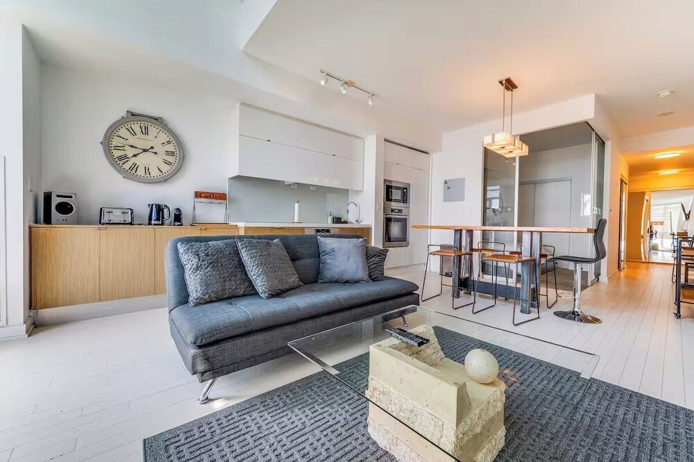 Waterfront Grand Apartments
