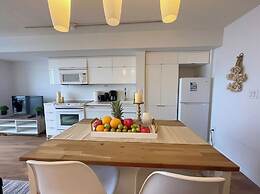 Waterfront Grand Apartments