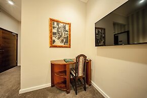 49 Park Villa