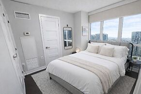 Toronto Union Suites - Free Parking