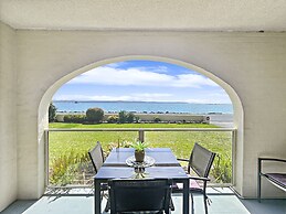 Beachside Apartment Overlooking Casey's Beach