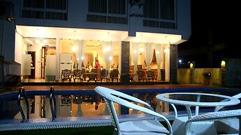 Hotel Lotus Villa