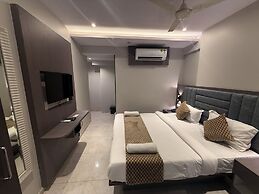 kurla suites