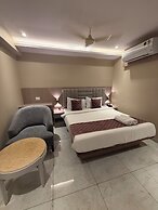kurla suites