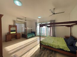 Mango Beach Hotel