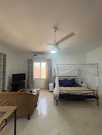 Mango Beach Hotel