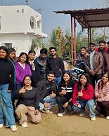 BARABAR ECO CAMP B&B