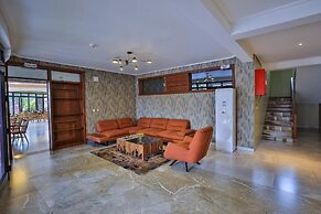 Homefree Hotel by signature