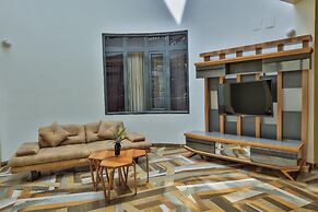 Homefree Hotel by signature