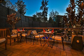 Homefree Hotel by signature