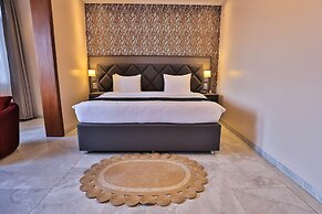 Homefree Hotel by signature