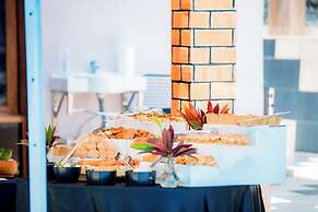Homefree Hotel by signature