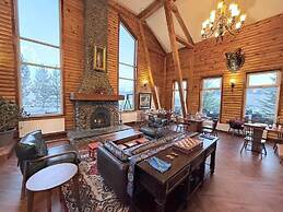 Big Sky Lodge