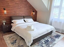 Big Sky Lodge
