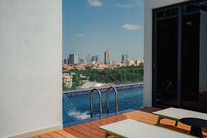 The Scenic Hotel