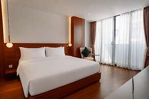 The Scenic Hotel