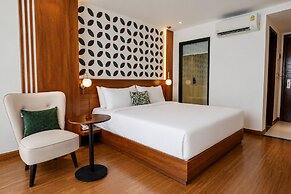 The Scenic Hotel