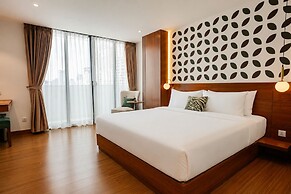 The Scenic Hotel