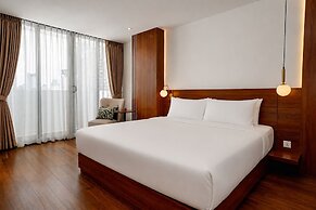 The Scenic Hotel