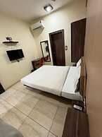 Hotel Saffron Suites