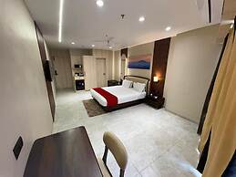 Hotel Saffron Suites