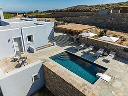 NEVERMIND VACATIONS VILLAS