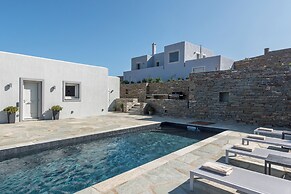 NEVERMIND VACATIONS VILLAS