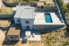NEVERMIND VACATIONS VILLAS