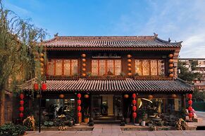 Nine Melodies View Courtyard Guesthouse