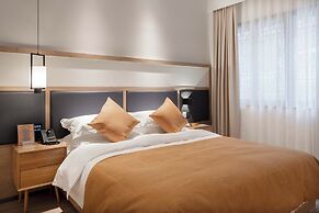 Nine Melodies View Courtyard Guesthouse