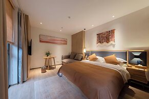 Nine Melodies View Courtyard Guesthouse