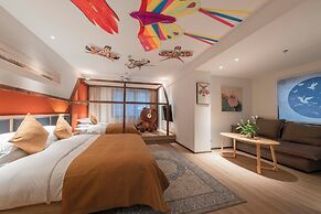 Nine Melodies View Courtyard Guesthouse