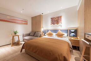 Nine Melodies View Courtyard Guesthouse