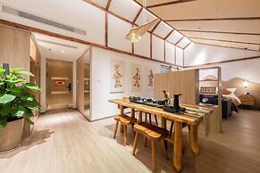 Nine Melodies View Courtyard Guesthouse