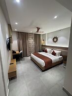 Divine OAK Stay
