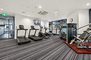 Central Brisbane Stay With Gym and Pool Access