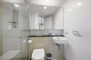 Central Brisbane Stay With Gym and Pool Access