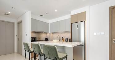 LUX The Beach Isle View Suite 2