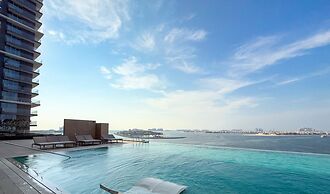 LUX The Beach Isle View Suite 2