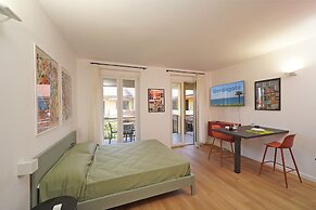 Pink Oleander Apartment